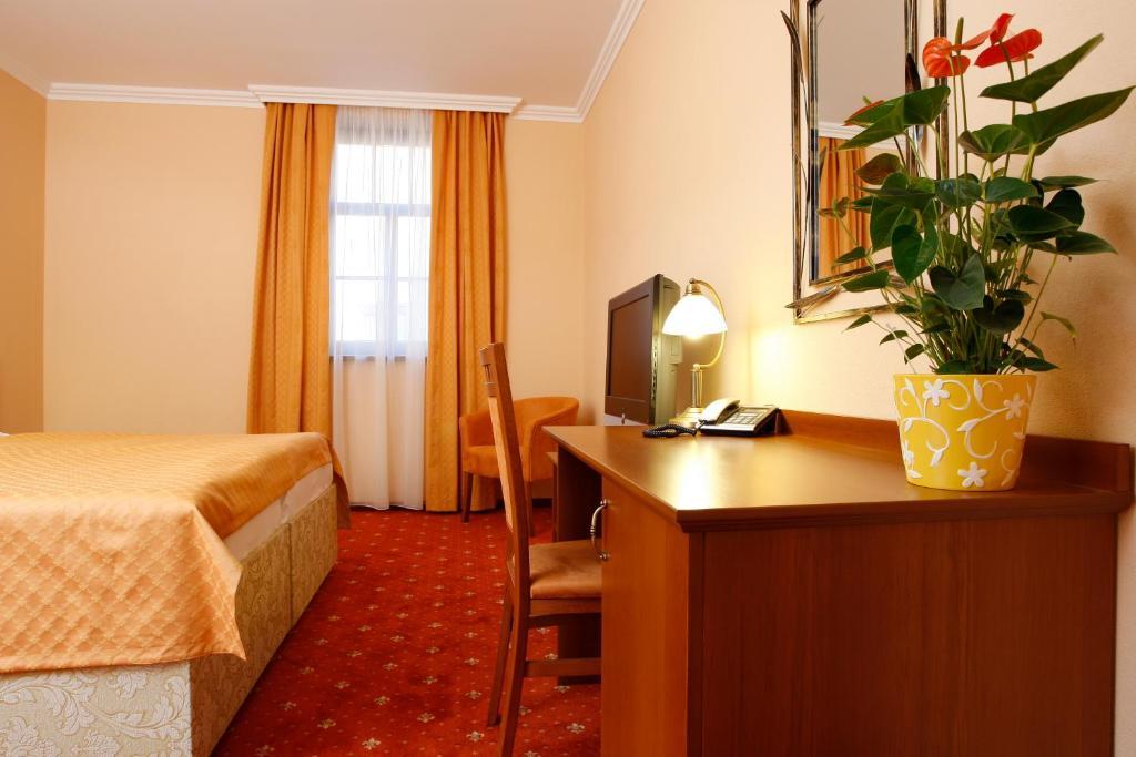 Hotel Majolika Modra Zimmer foto